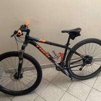 TREK xcaliber8