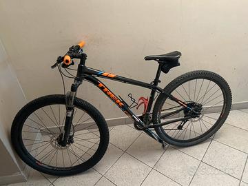 TREK xcaliber8