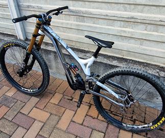 commencal supreme worlds edition 2021