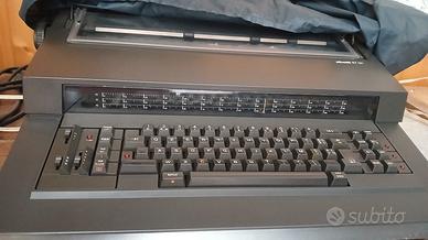 macchina da scrivere Olivetti ET 121