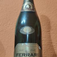 Bottiglie Ferrari vintage