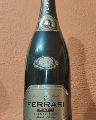 Bottiglie Ferrari vintage