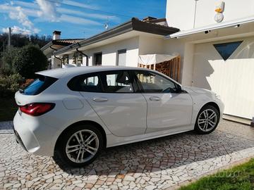 AUTO BMW SERIE 1 - MSPORT