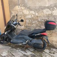 Moto yamaha Xmax 250
