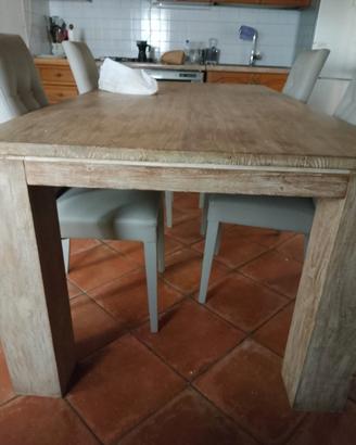 tavolo da falegnameria con 4 sedie