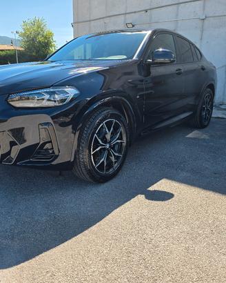 Bmw x4 2022 mild hybrid 20d msport