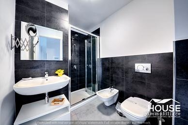 Nicolosi centralissimo immobile