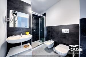 Nicolosi centralissimo immobile