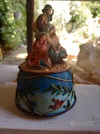 Presepe  in ceramica con carillon