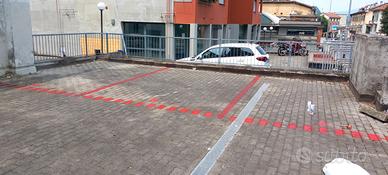 Posti auto da 15mq in Via Napoleona 12 a Como