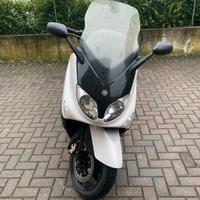 Yamaha Tmax 500