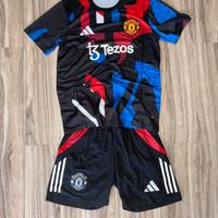 Manchester united football kit
