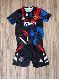 Manchester united football kit