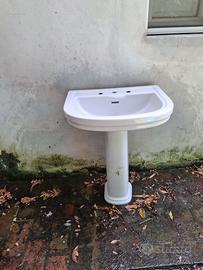 Lavabo con colonna Ideal standard modello Calla