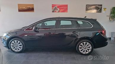 Opel Astra 1.4 Turbo 140CV Sports Tourer GPL Tech 