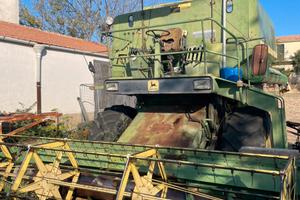 Mietitrebbia john deere 975