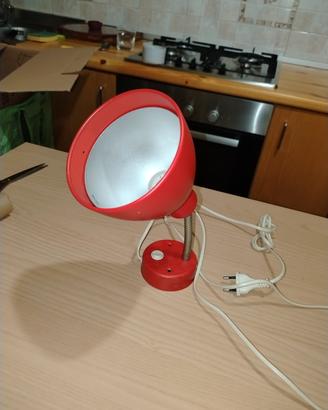 Lampadario Rosso per Comodino IKEA
