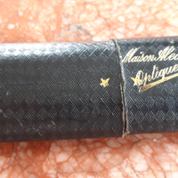 Occhiali da sole antichi