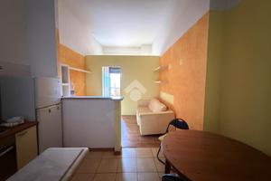 MONOLOCALE A MAGIONE