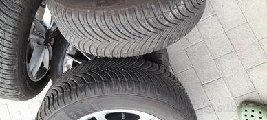 Pneumatici Kleber completi di cerchi in lega