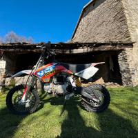 PIT BIKE 125 4t YCF