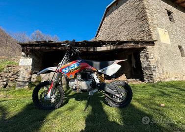 PIT BIKE 125 4t YCF