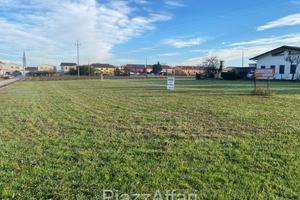LOTTO DI TERRENO EDIFICABILE DI MQ 1.500 Z