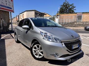 Peugeot 208 1.2 2014  con soli 108mila km