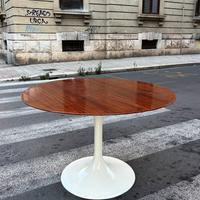 Tavolo Tulip Saarinen anni 70