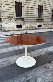 Tavolo Tulip Saarinen anni 70