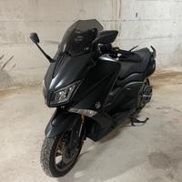 Yamaha T Max 530 Iron