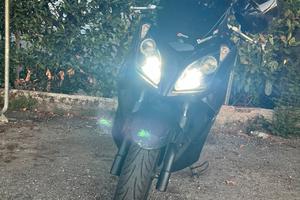 Kymco Downtown 300i del 2011