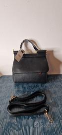 Borsa Handbag Nera con tracolla