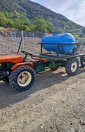 Pompa con botte e naspi