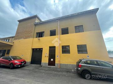 CAPANNONE A BORGARO TORINESE