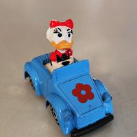 Walt Disney Esci Eroi in Auto Vintage Daisy Duck