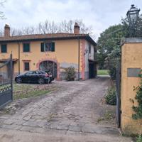 Colonica libera su 4 lati, ristrutturata