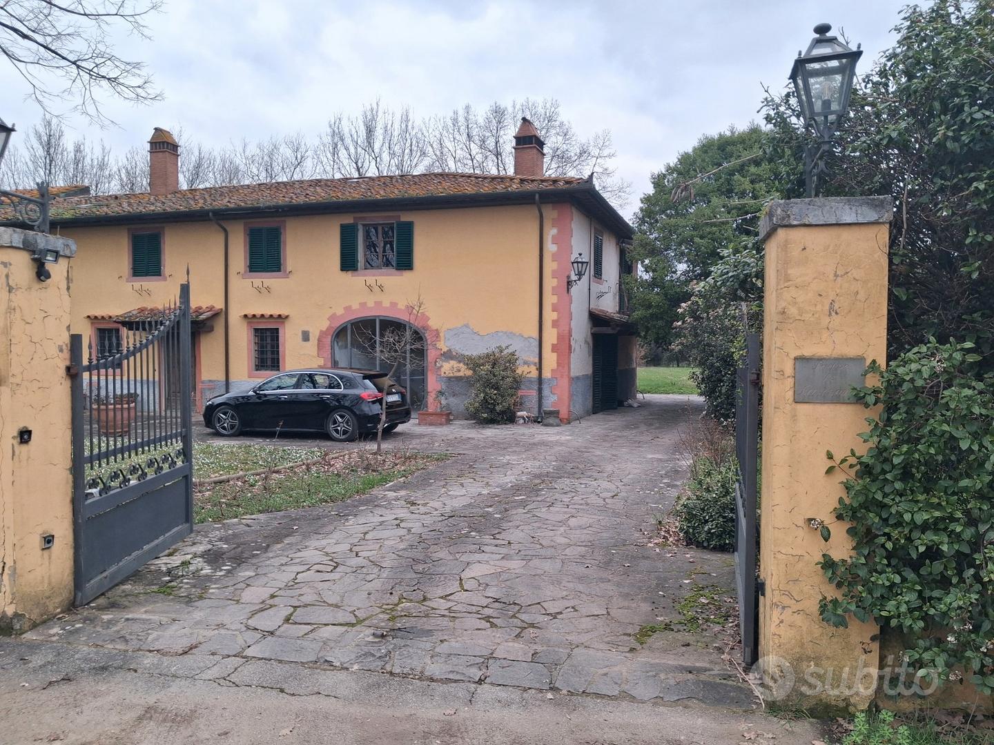 Colonica libera su 4 lati, ristrutturata