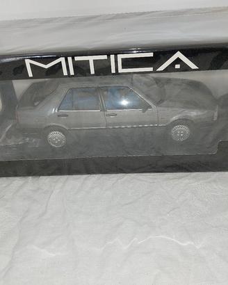FIAT CROMA SCALA  1:18 MARCA MITICA 