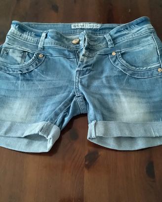 Pantaloncini ragazza 