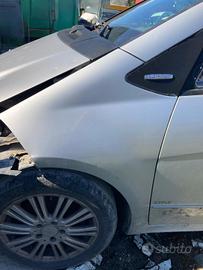 PARAFANGO ANTERIORE SINISTRO MERCEDES Classe A W16