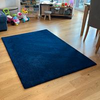 Tappeto pelo corto blu