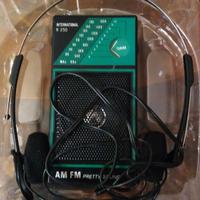 Am fm radio with headphone international r 250