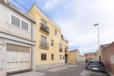 2 LOCALI A CAGLIARI
