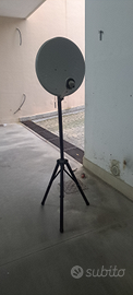 Antenna satellitare parabolica