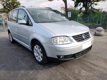 VOLKSWAGEN Touran 1.9TDI 105CV Highline Touch Bl