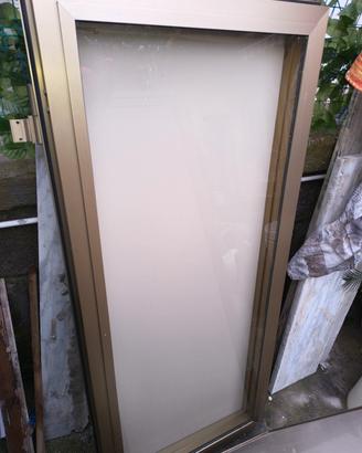 finestra doppia anta in alluminio 141x157