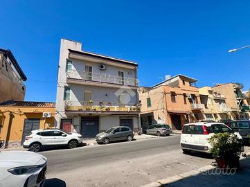 4 LOCALI A PALERMO