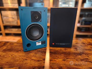 JBL 4301b