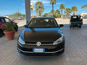 Volkswagen Golf 2.0 TDI DSG 5p. Executive BlueMoti